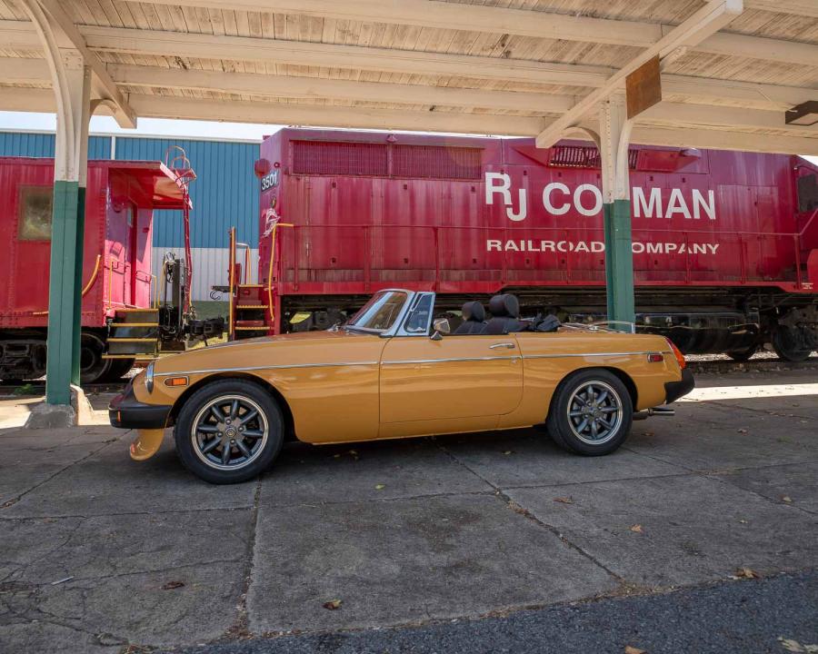 MGB Roadster 5-Speed 1977 года  (фото 21 из 72)